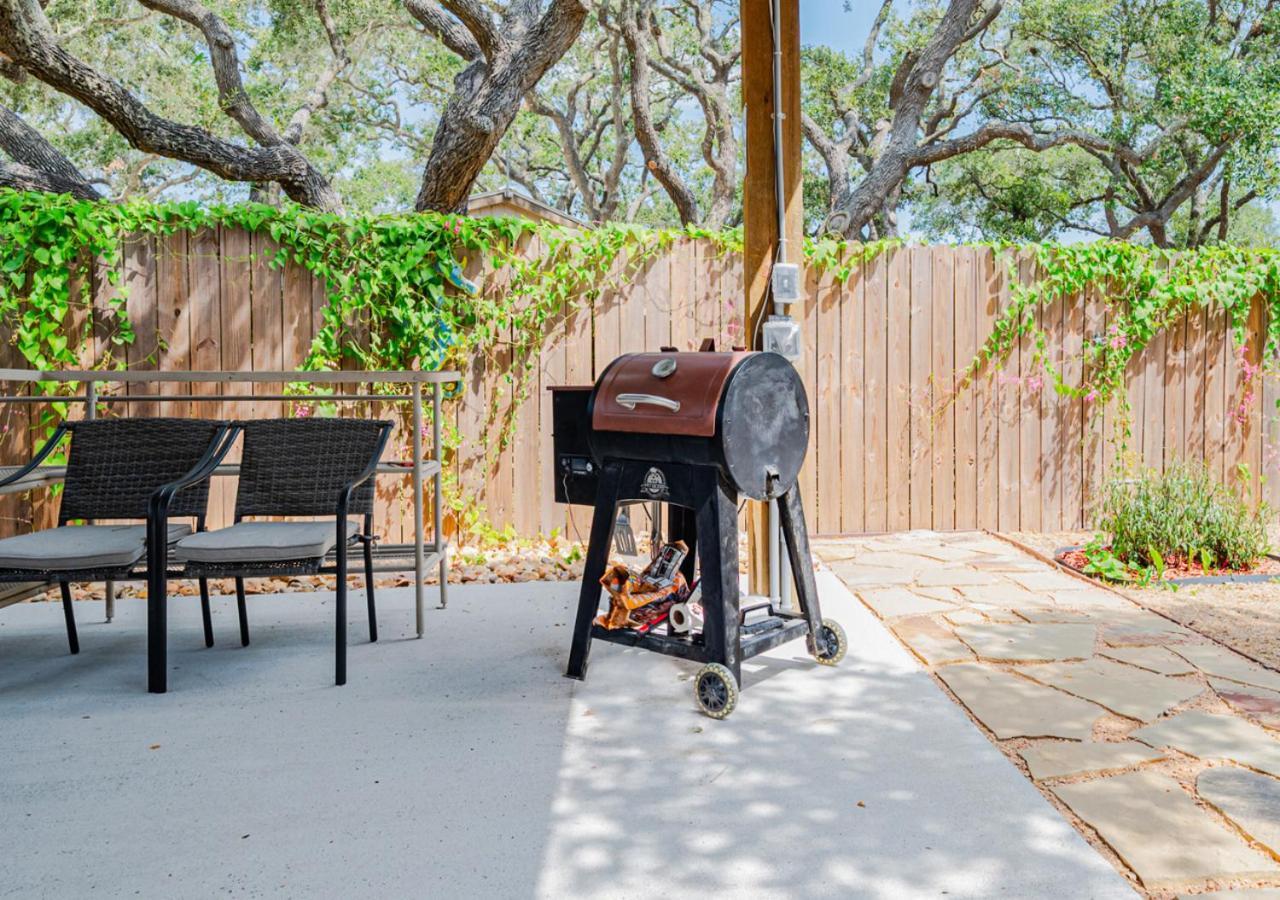 Knot Bay Haven, Dog Friendly, Hot Tub, Fenced Yard, Patio And Grill, 3 Br Villa Рокпорт Екстериор снимка